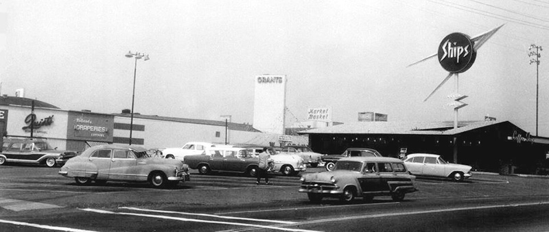Ships restaurant in Culver Center